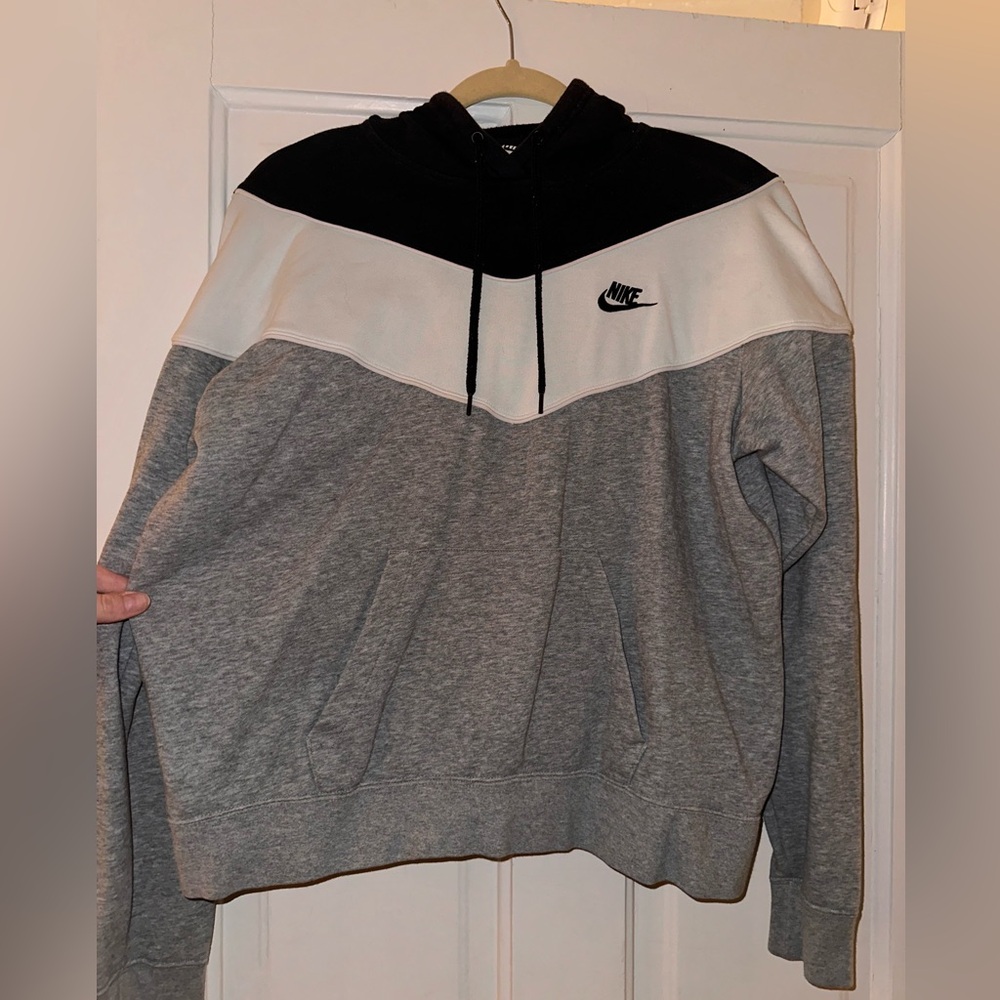 Nike sweatshirt in great condition
